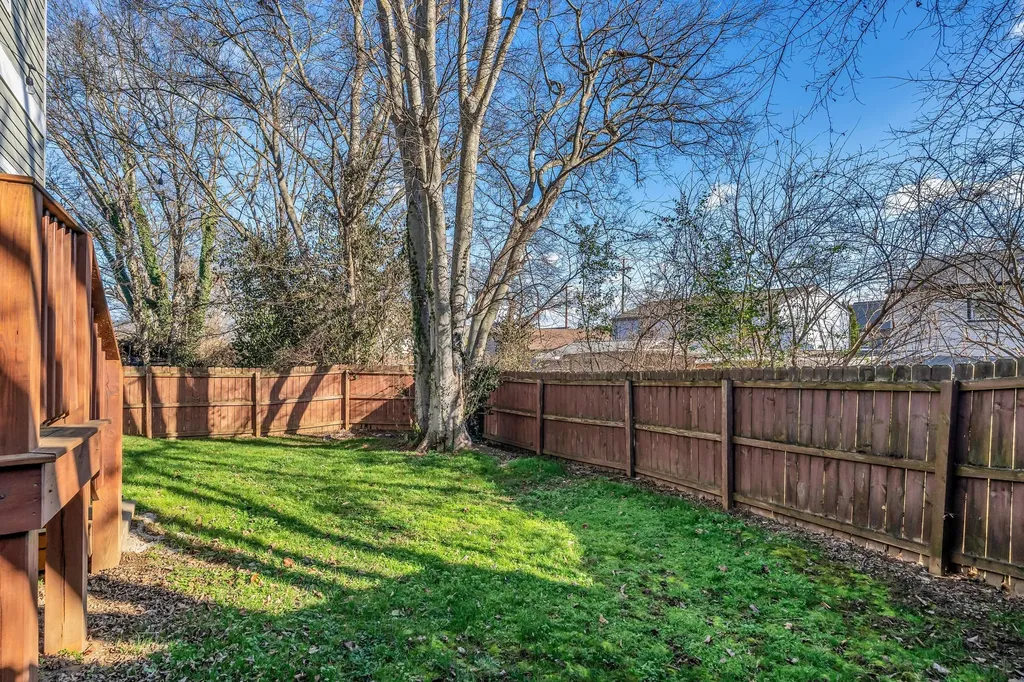 702B Waco Drive Nashville TN 37209