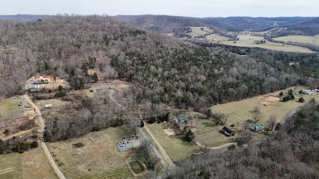 4020 Carter Branch Road Hartsville TN 37074