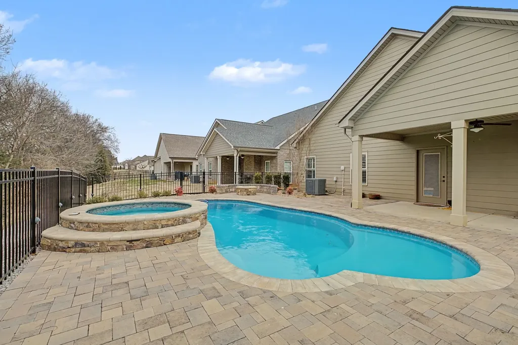 219 Rockcastle Drive Murfreesboro TN 37128