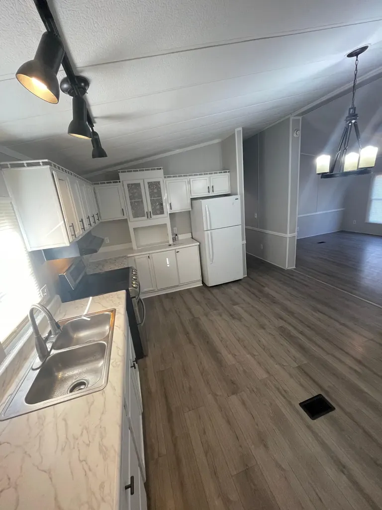5 Duncan Street Nashville TN 37210