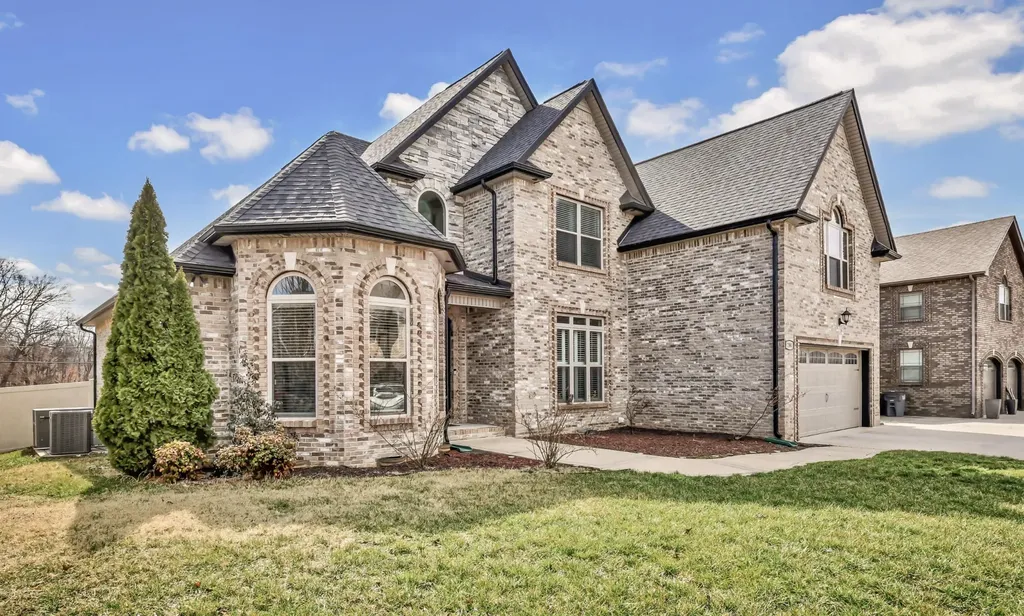 284 Browning Court Clarksville TN 37043