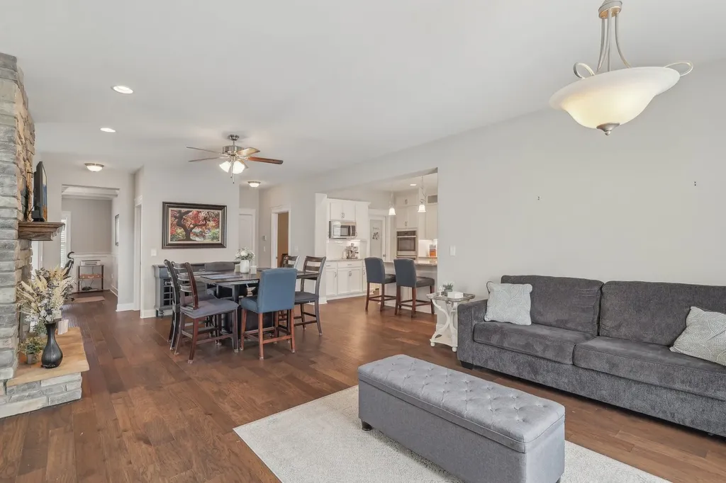 3166 Fern Croft Lane Clarksville TN 37043