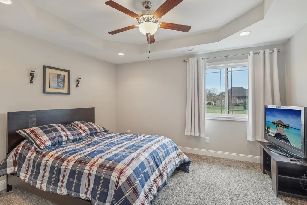 3166 Fern Croft Lane Clarksville TN 37043