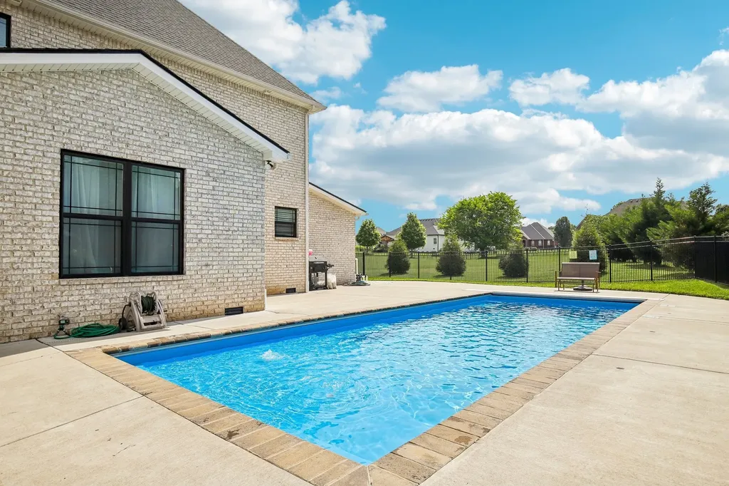 3166 Fern Croft Lane Clarksville TN 37043