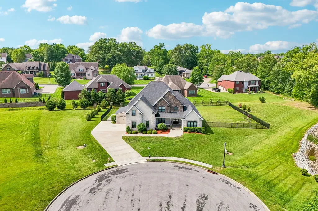 3166 Fern Croft Lane Clarksville TN 37043