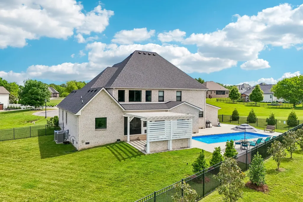3166 Fern Croft Lane Clarksville TN 37043