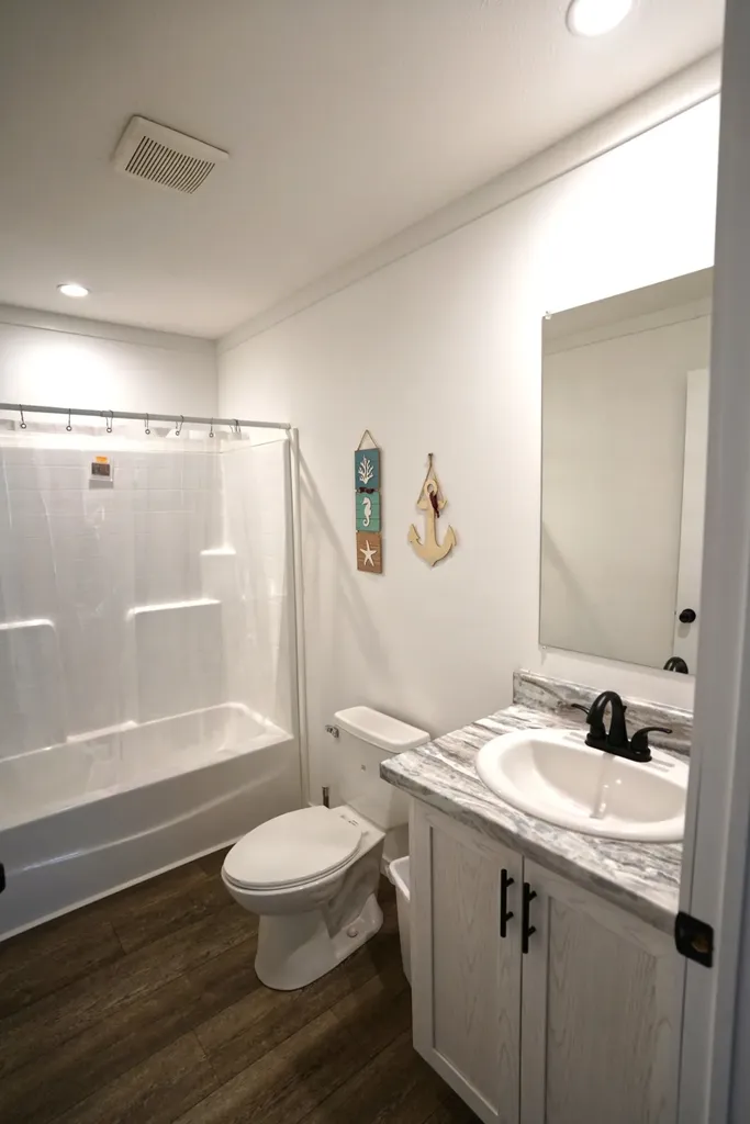1162 By Boulevard Bon Aqua TN 37025