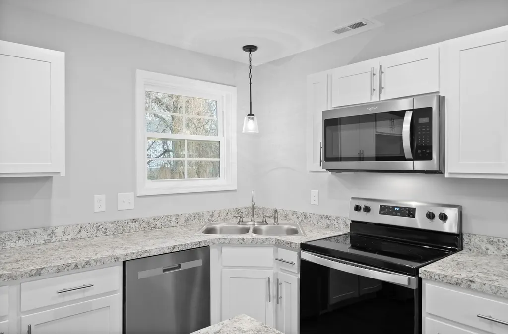 381 Lillie Belle Lane Clarksville TN 37042