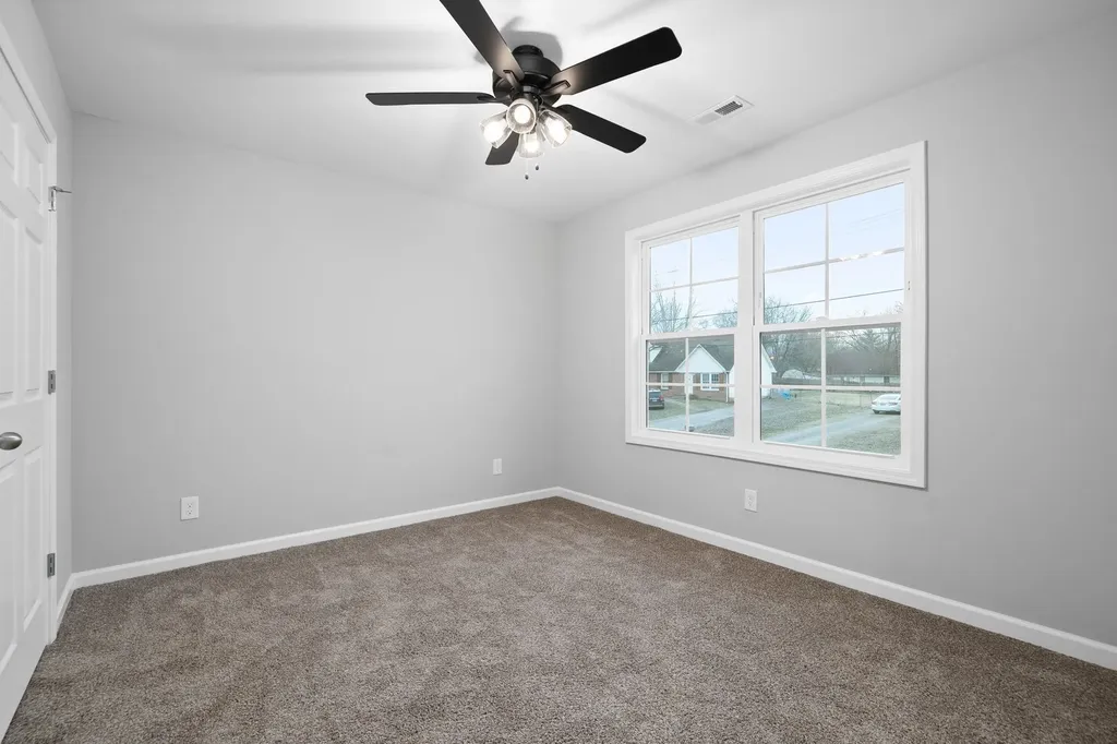 381 Lillie Belle Lane Clarksville TN 37042