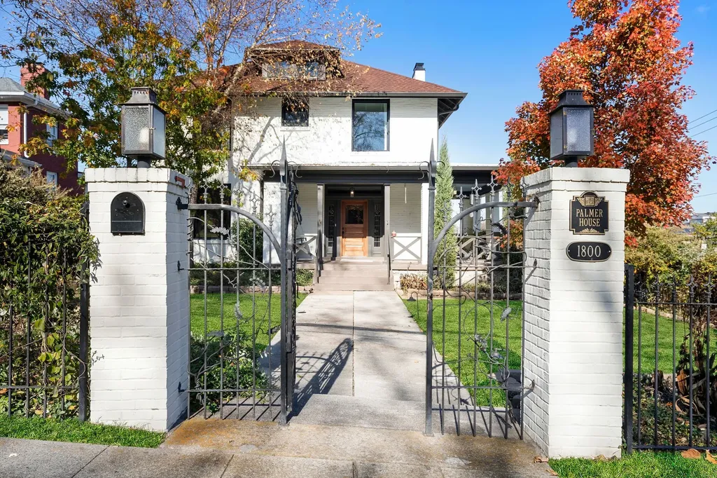1800 Blair Boulevard Nashville TN 37212
