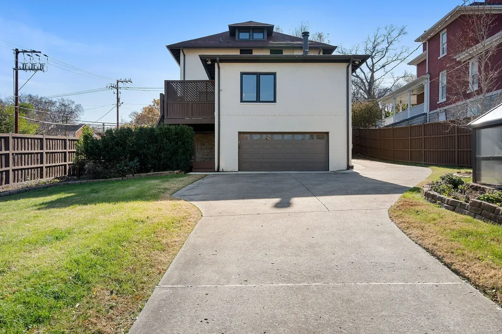 1800 Blair Boulevard Nashville TN 37212