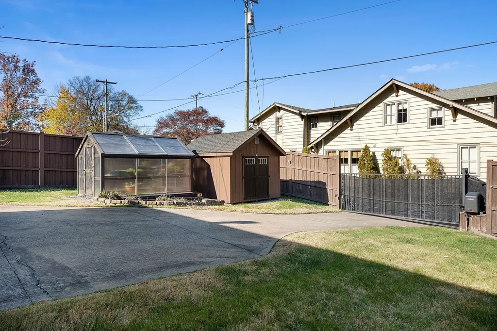 1800 Blair Boulevard Nashville TN 37212