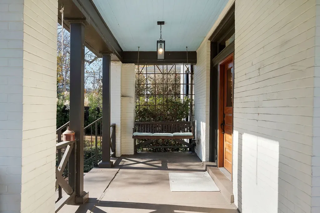 1800 Blair Boulevard Nashville TN 37212