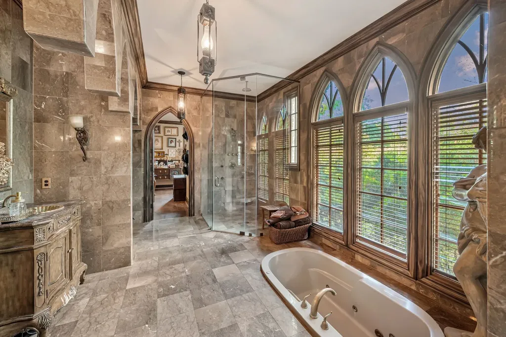 1108 Belle Meade Boulevard Nashville TN 37205