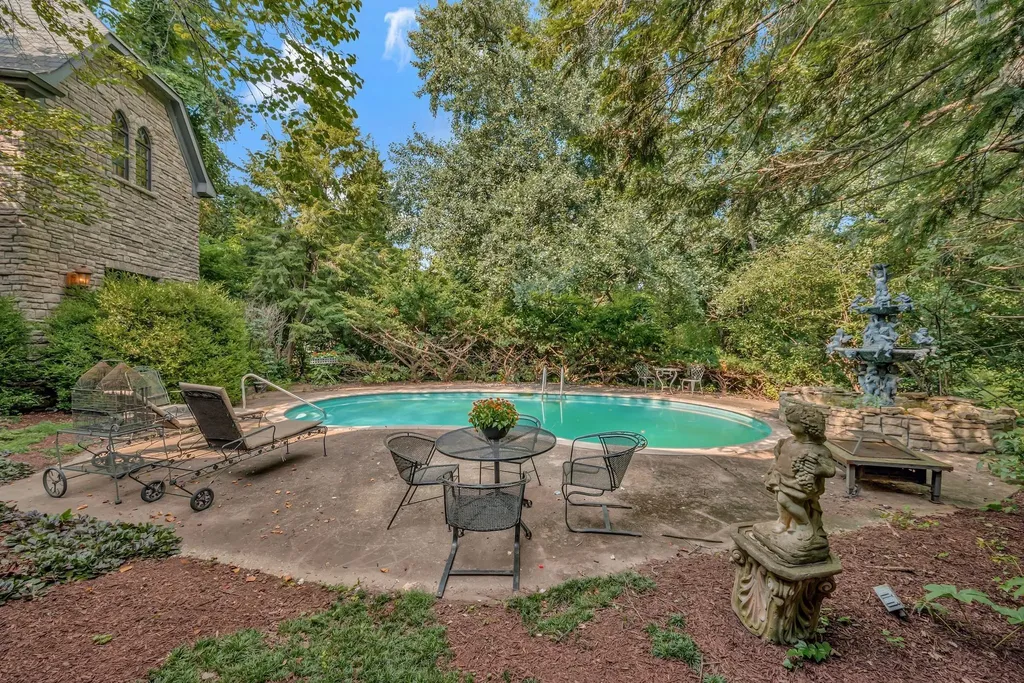 1108 Belle Meade Boulevard Nashville TN 37205