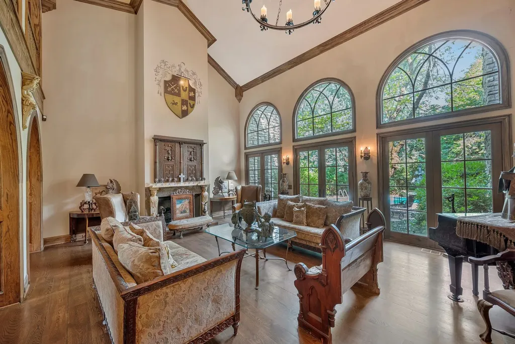 1108 Belle Meade Boulevard Nashville TN 37205