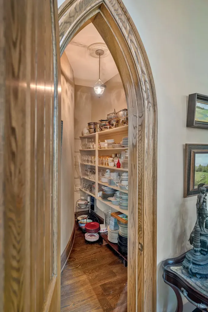 1108 Belle Meade Boulevard Nashville TN 37205