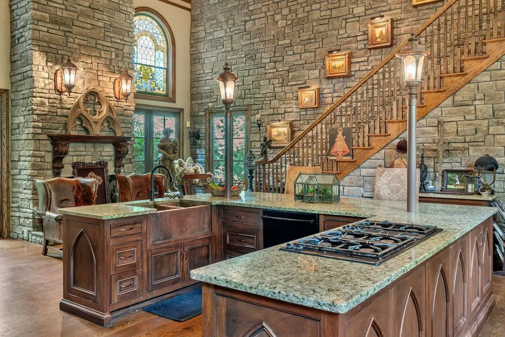 1108 Belle Meade Boulevard Nashville TN 37205