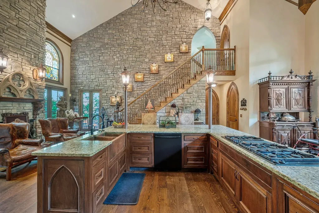 1108 Belle Meade Boulevard Nashville TN 37205