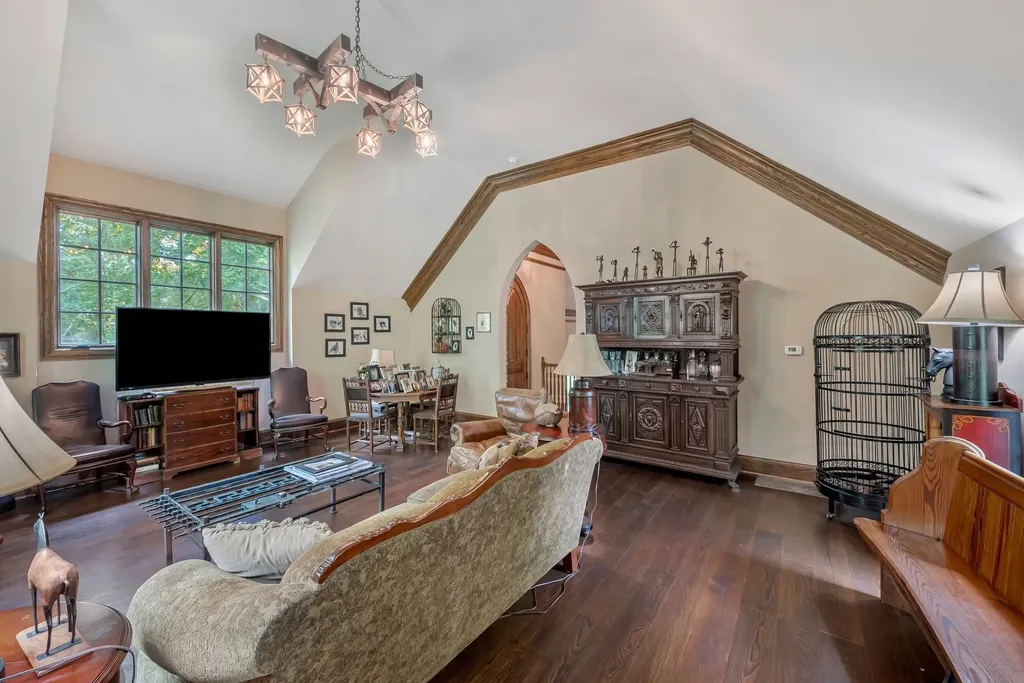 1108 Belle Meade Boulevard Nashville TN 37205