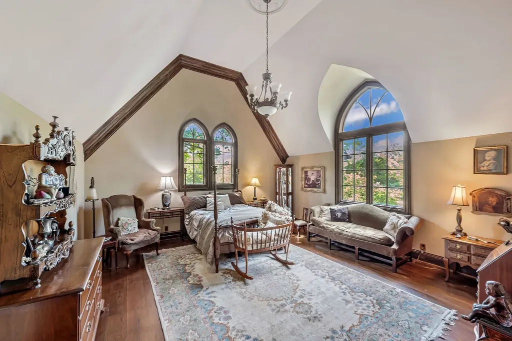 1108 Belle Meade Boulevard Nashville TN 37205