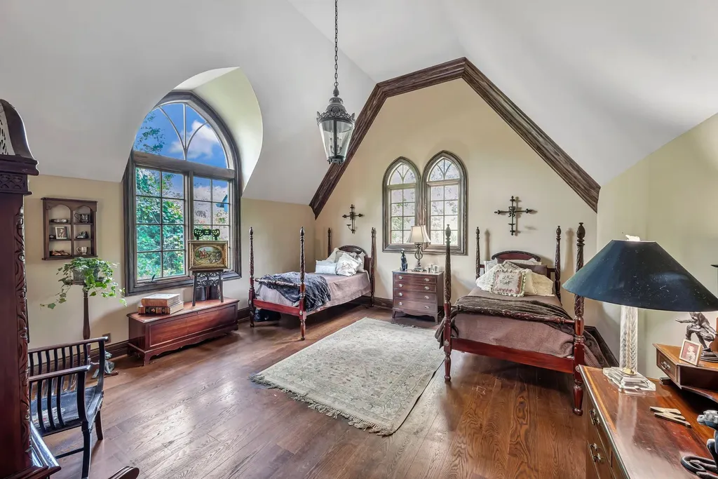 1108 Belle Meade Boulevard Nashville TN 37205