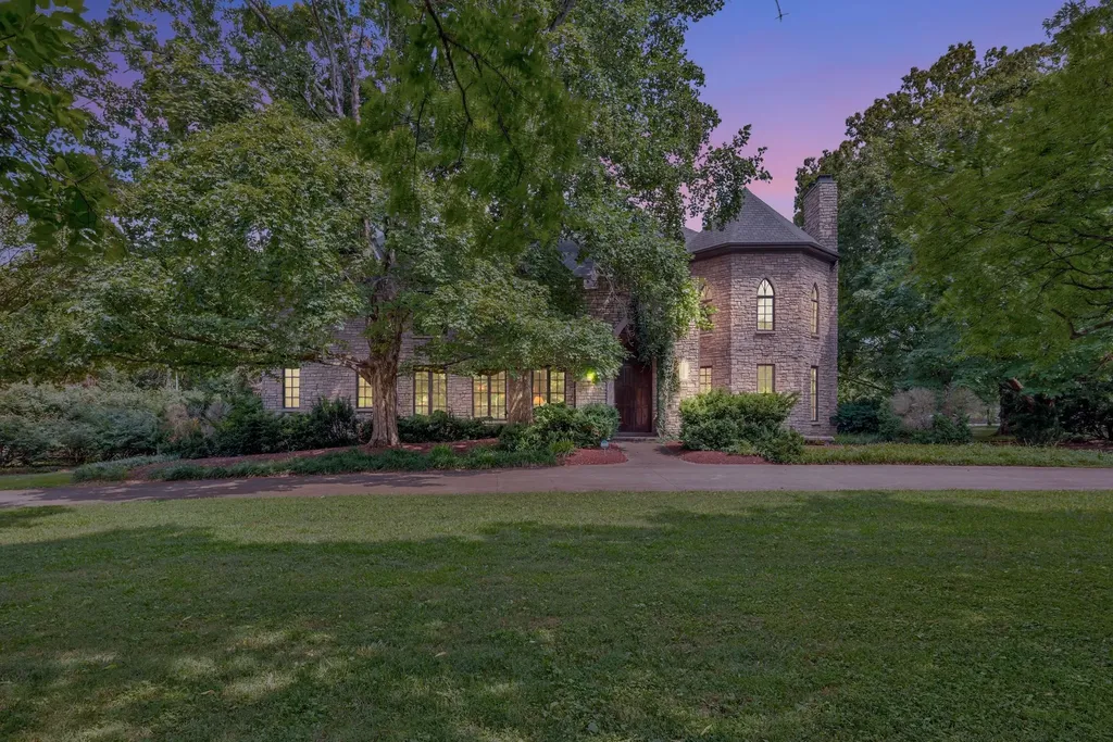 1108 Belle Meade Boulevard Nashville TN 37205