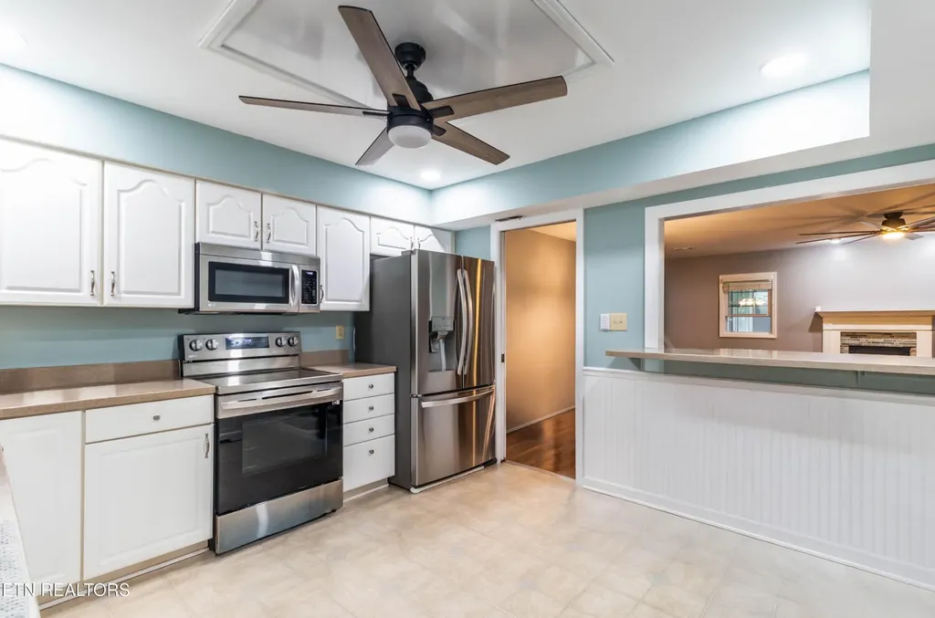 10468 Laura Lee Lane Knoxville TN 37922
