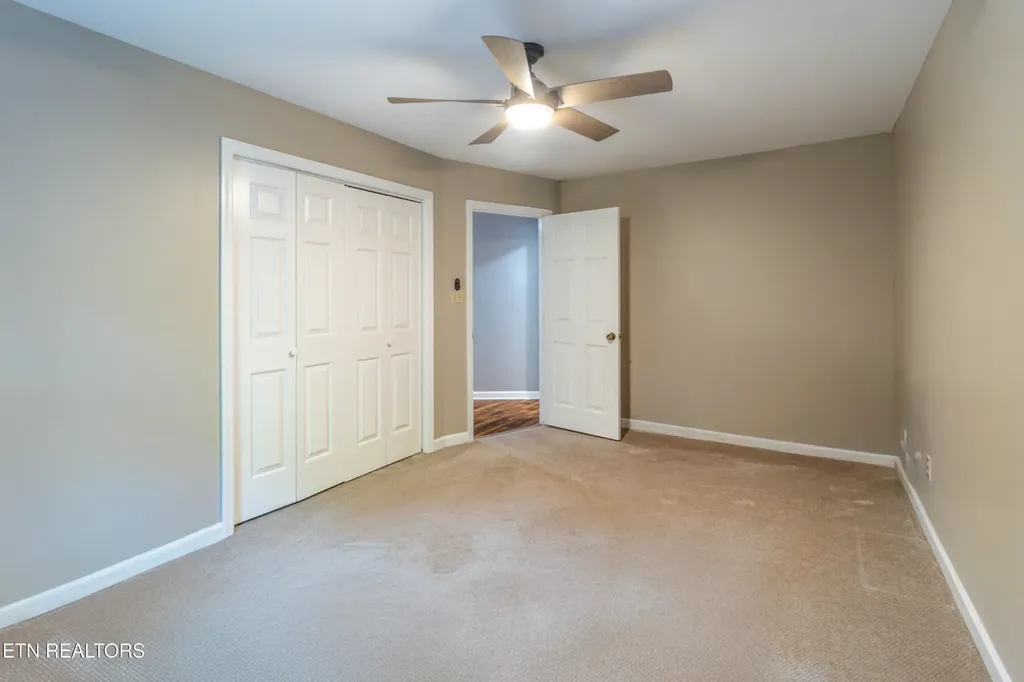 10468 Laura Lee Lane Knoxville TN 37922