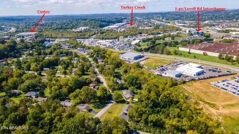10468 Laura Lee Lane Knoxville TN 37922