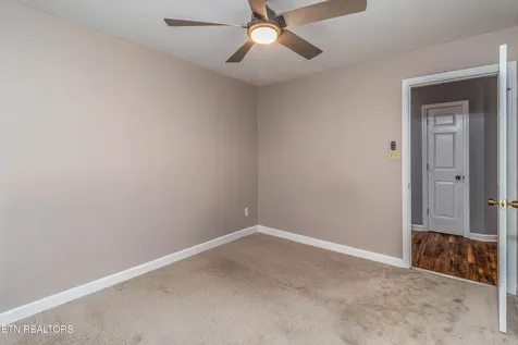 10468 Laura Lee Lane Knoxville TN 37922