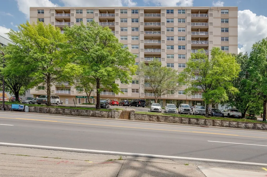 3415 West End Avenue Nashville TN 37203