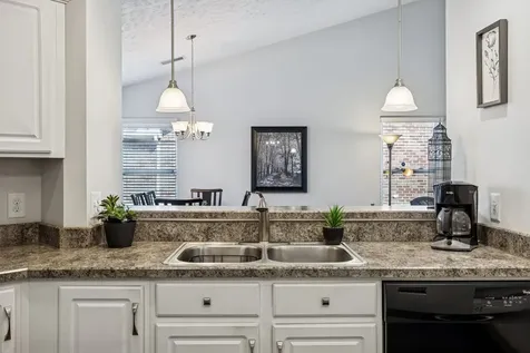 395 Devon Chase Hill Gallatin TN 37066