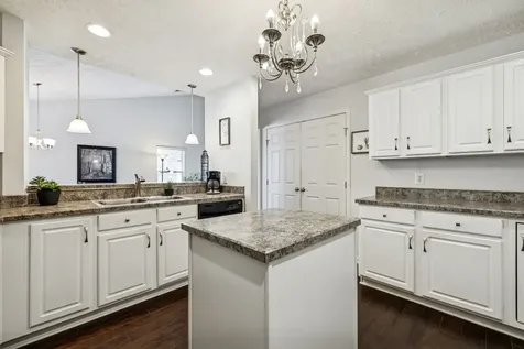 395 Devon Chase Hill Gallatin TN 37066