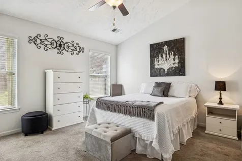 395 Devon Chase Hill Gallatin TN 37066