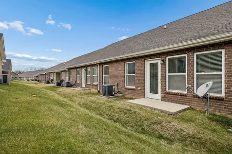 395 Devon Chase Hill Gallatin TN 37066