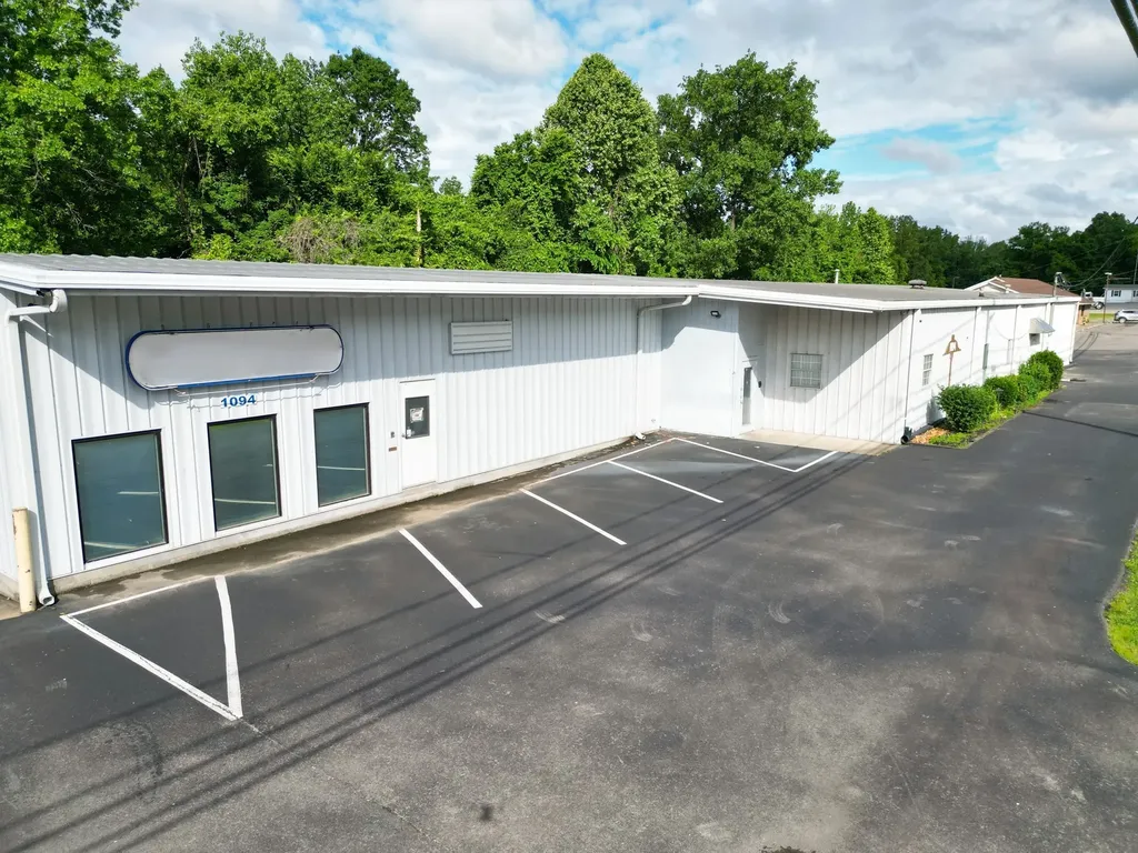 1094 N Main Street Ashland City TN 37015