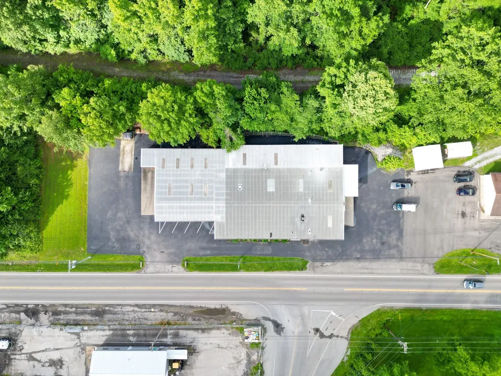 1094 N Main Street Ashland City TN 37015