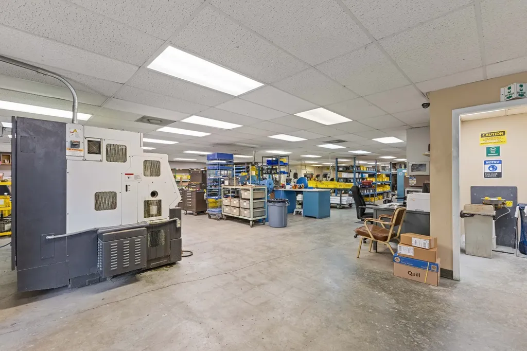 1094 N Main Street Ashland City TN 37015