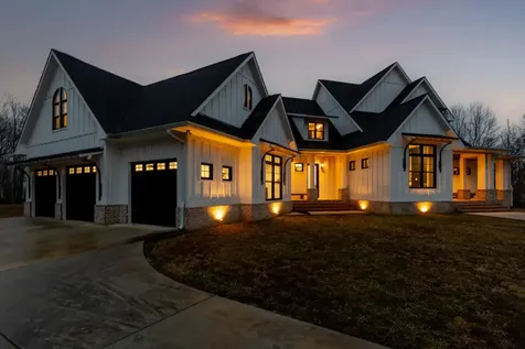 2070 River Bluffs Drive Jasper TN 37347