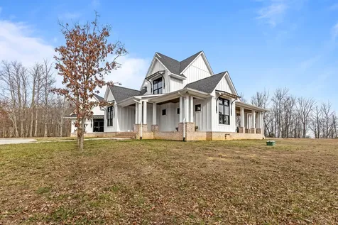 2070 River Bluffs Drive Jasper TN 37347