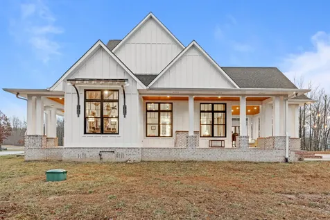 2070 River Bluffs Drive Jasper TN 37347