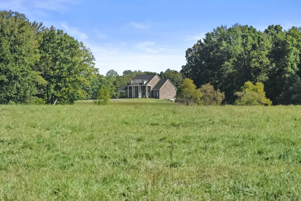 555 Williams Road Clarksville TN 37043