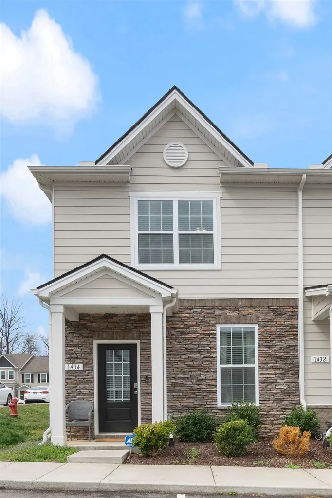 1434 Walker Way Columbia TN 38401