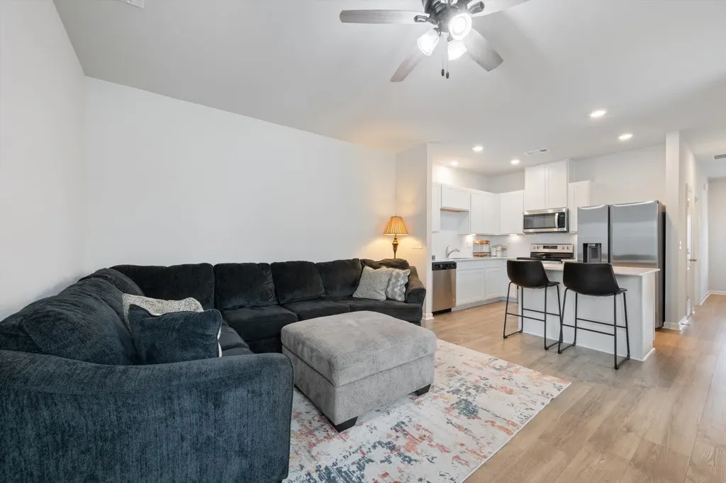 1434 Walker Way Columbia TN 38401