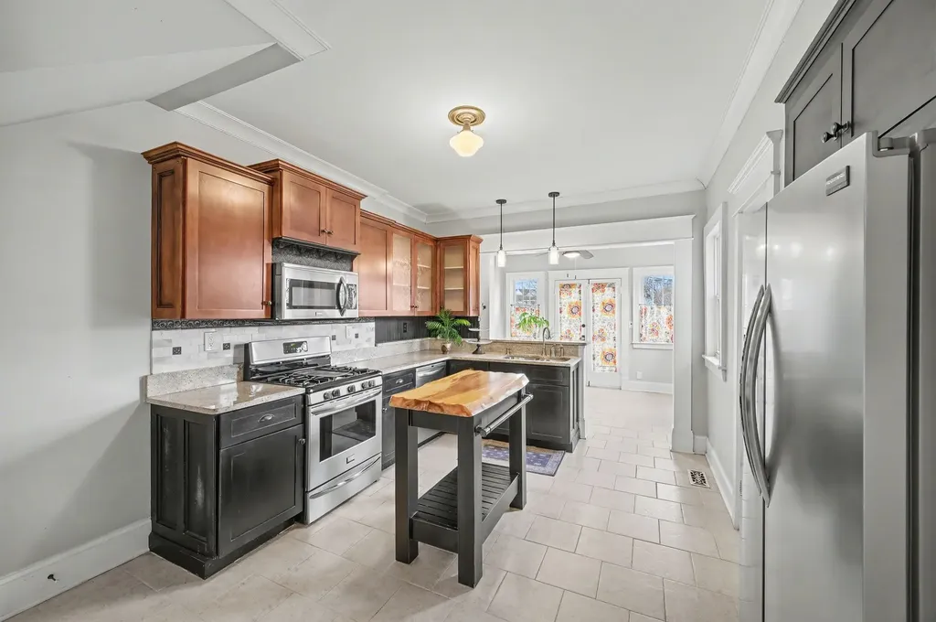 1010 Acklen Avenue Nashville TN 37203