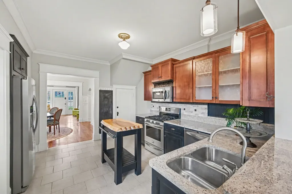 1010 Acklen Avenue Nashville TN 37203