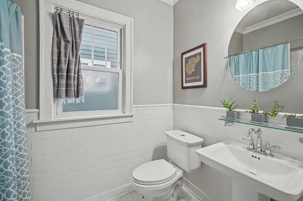 1010 Acklen Avenue Nashville TN 37203