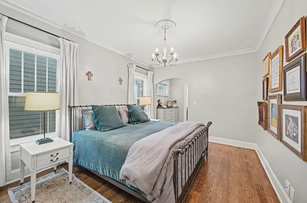 1010 Acklen Avenue Nashville TN 37203