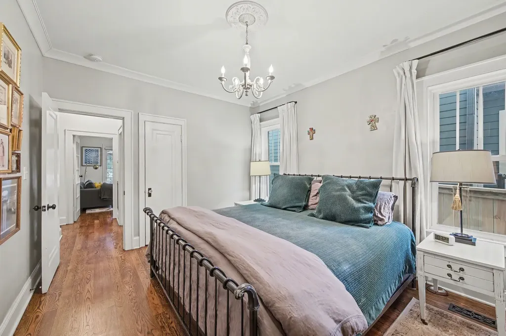 1010 Acklen Avenue Nashville TN 37203